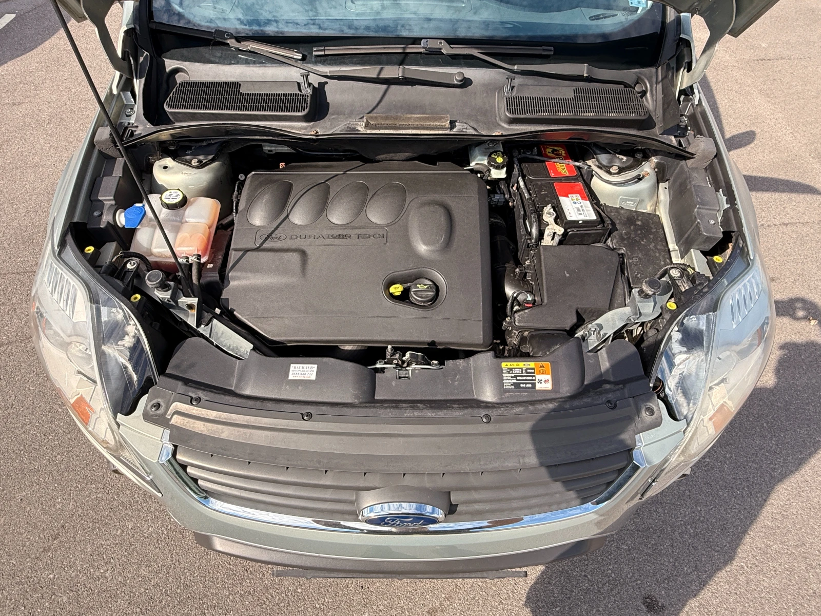 Ford Kuga 2.0TDCI* NAVI* КАМЕРА* 4x4* КОЖА* , снимка 15 - Автомобили и джипове - 55228637