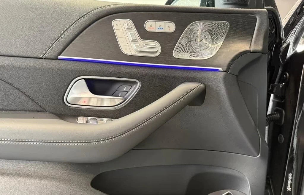 Mercedes-Benz GLE 400 e 4-MATIC AMG PLUG-IN HYBRID PANORAMA HEAD-UP BURM, снимка 11 - Автомобили и джипове - 55728321