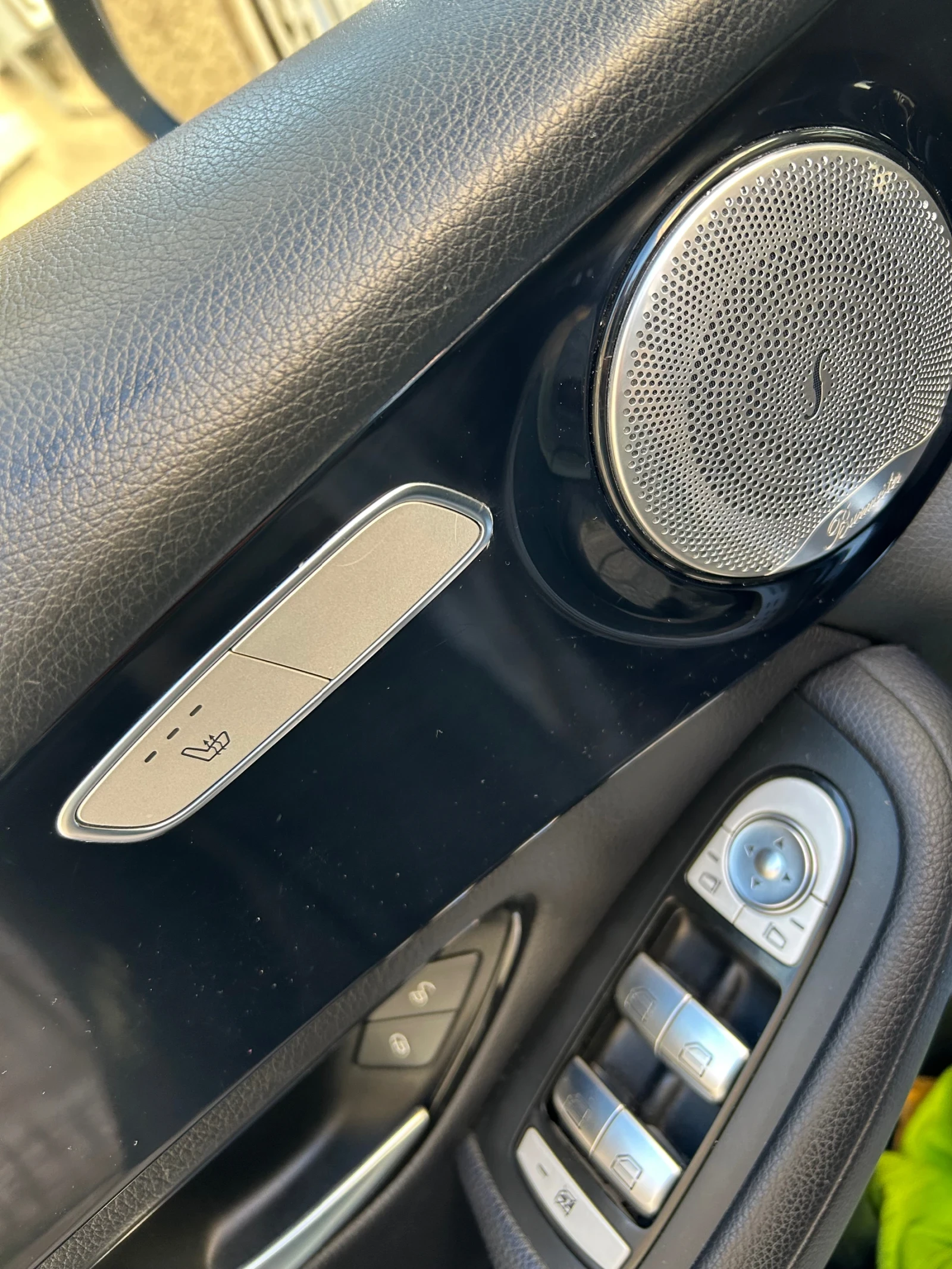 Mercedes-Benz GLC 220d 4 Matik, снимка 9 - Автомобили и джипове - 56256480