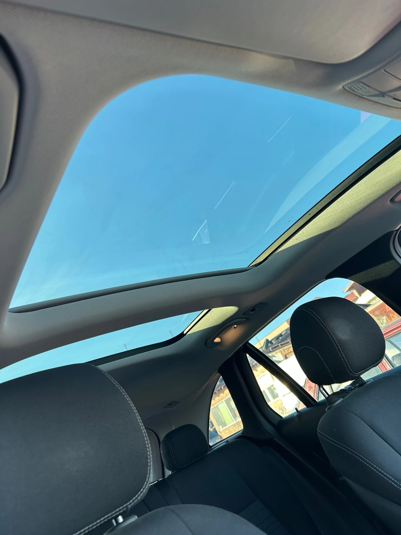 Mercedes-Benz GLC 220d 4 Matik, снимка 12 - Автомобили и джипове - 56256480