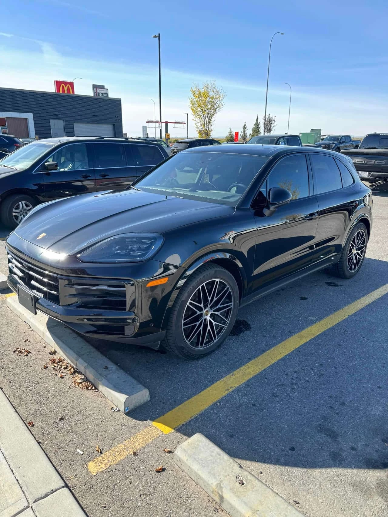 Porsche Cayenne AWD / CARFAX / ОБДУХВАНЕ / ЦЕНА ДО БЪЛГАРИЯ, снимка 2 - Автомобили и джипове - 56327659