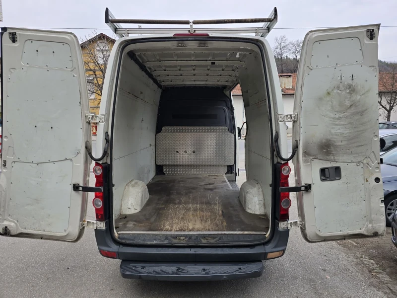 VW Crafter 2.5 TDI, снимка 12 - Бусове и автобуси - 49104102