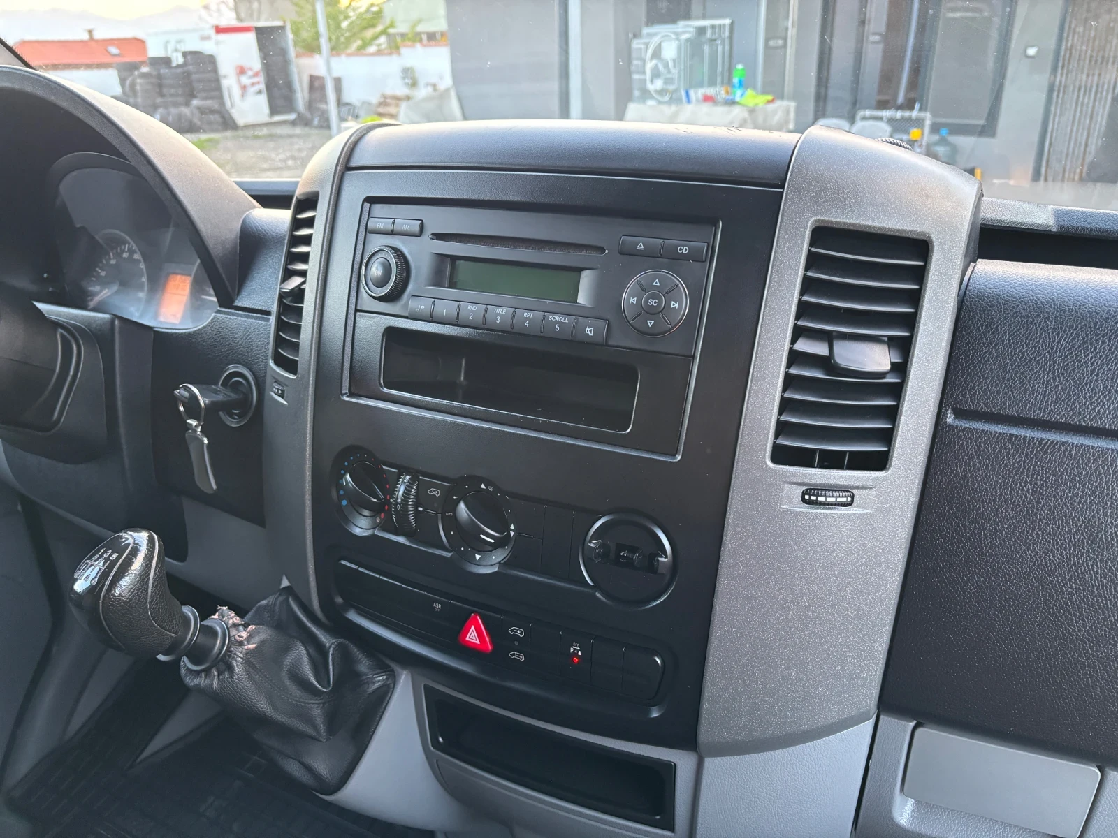 Mercedes-Benz Sprinter 313CDI MAXI EURO5, снимка 13 - Бусове и автобуси - 54346506