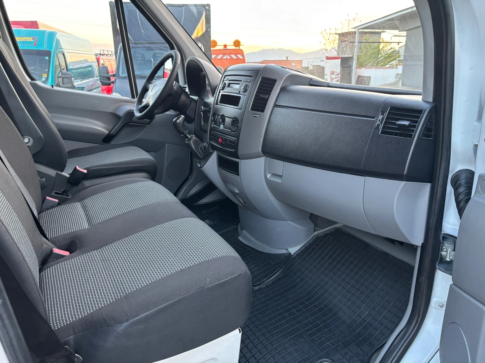 Mercedes-Benz Sprinter 313CDI MAXI EURO5, снимка 12 - Бусове и автобуси - 54346506