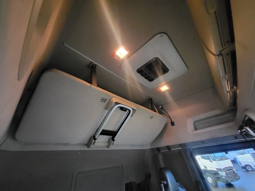 Scania R 490, снимка 9 - Камиони - 53998207