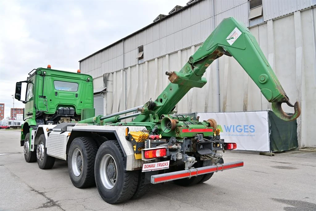 Mercedes-Benz Arocs 3248 Meiler 30т кука с ретардер и теглич, снимка 6 - Камиони - 54045020