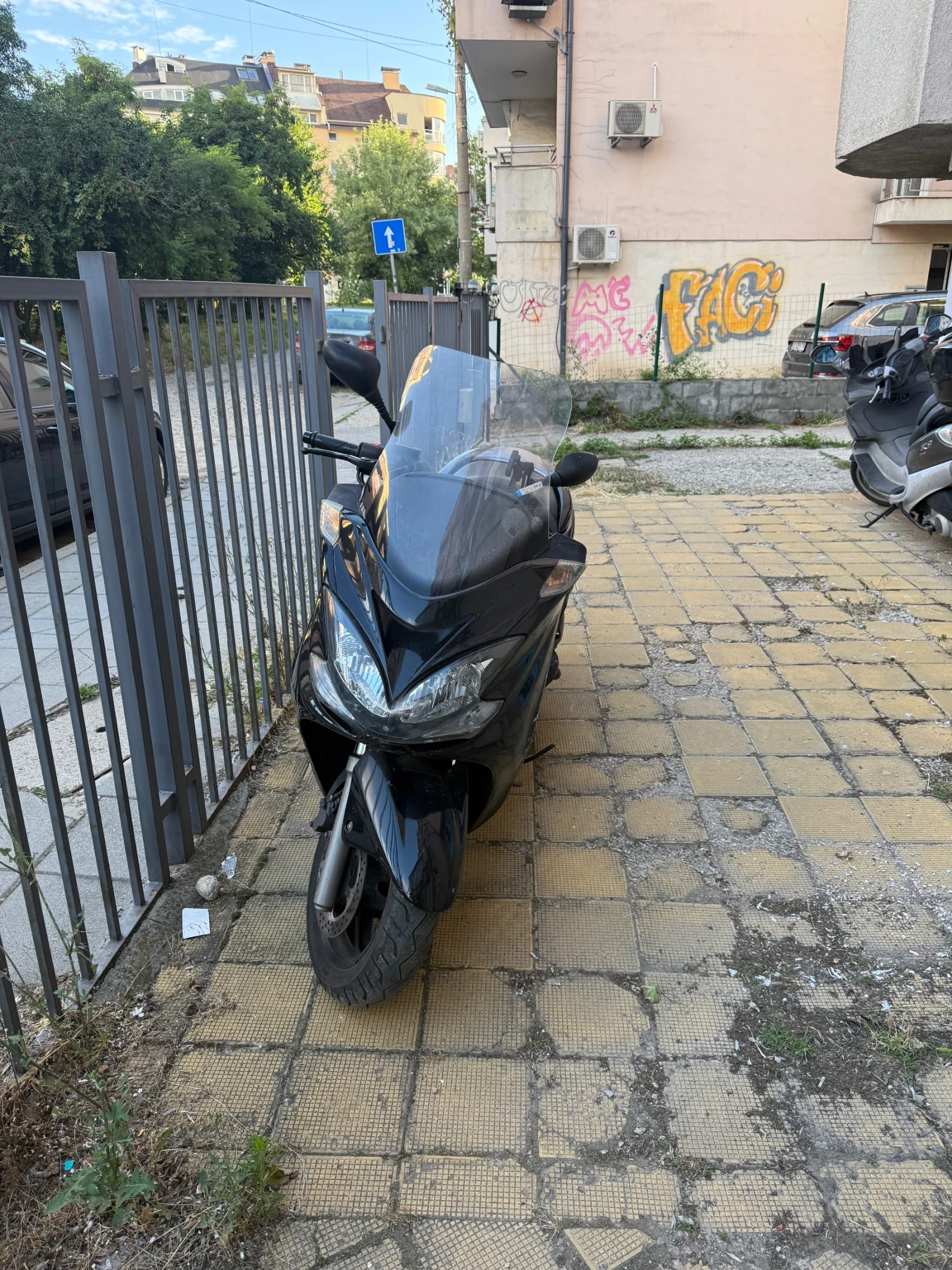 Yamaha Majesty