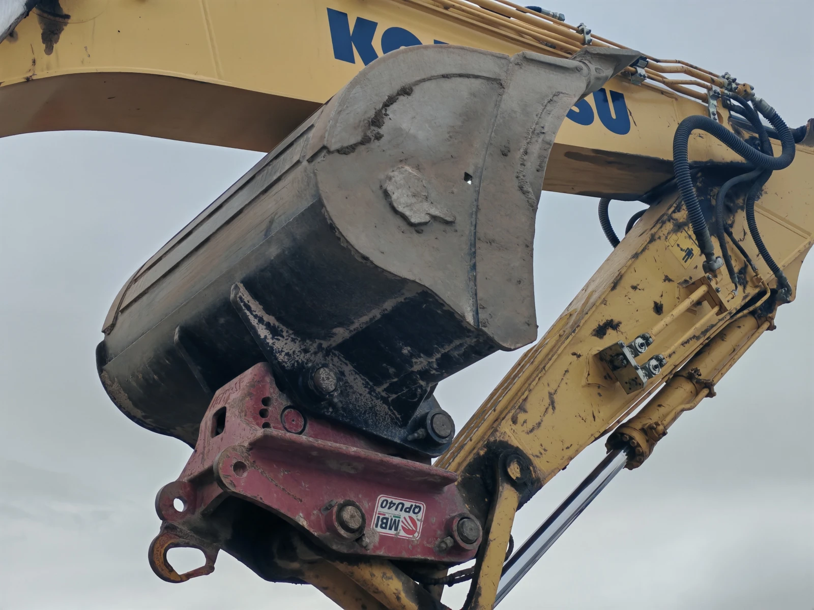 Багер Komatsu PC210-11 - изображение 3