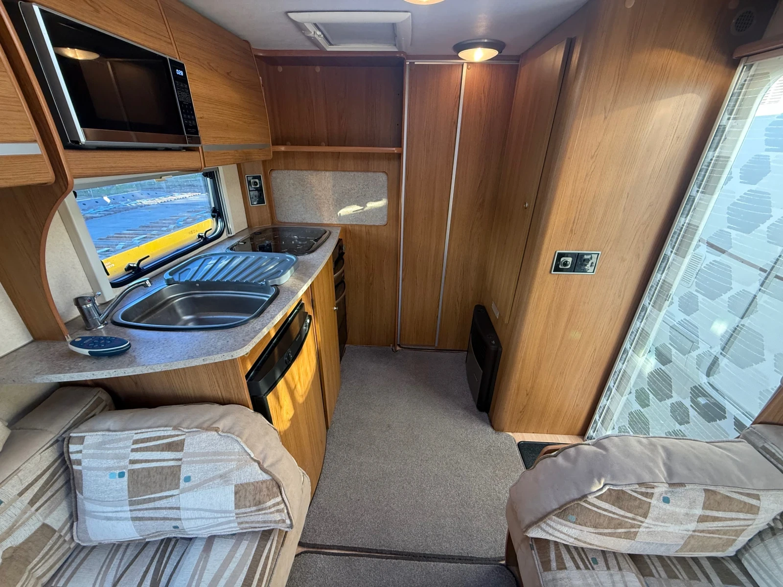 Каравана Tabbert BAILEY PAGEANT S7-ФРЕНСКА СПАЛНЯ/MOVER/ФОРСЕЛТ/TOP - изображение 7