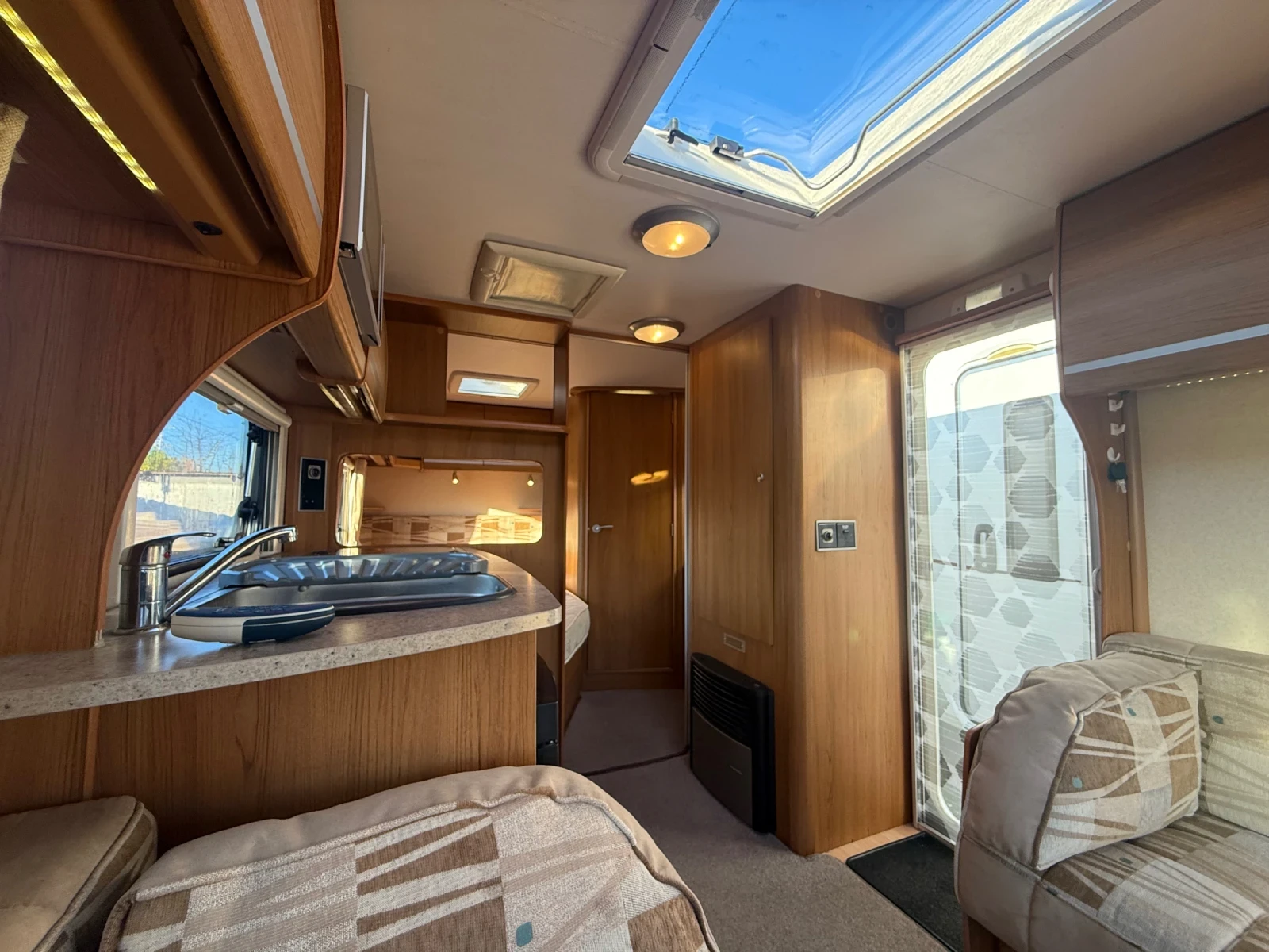 Каравана Tabbert BAILEY PAGEANT S7-ФРЕНСКА СПАЛНЯ/MOVER/ФОРСЕЛТ/TOP - изображение 6