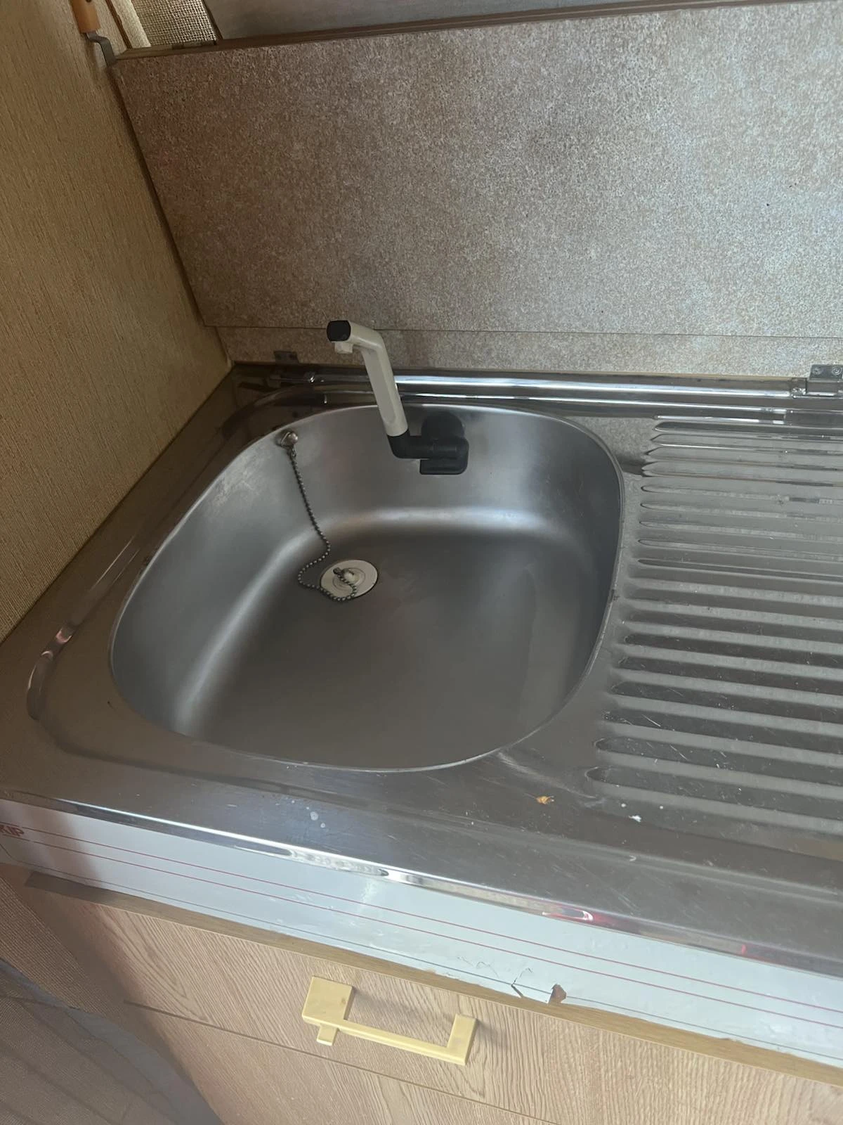 Каравана KIP Greenline, снимка 4 - Каравани и кемпери - 53829572