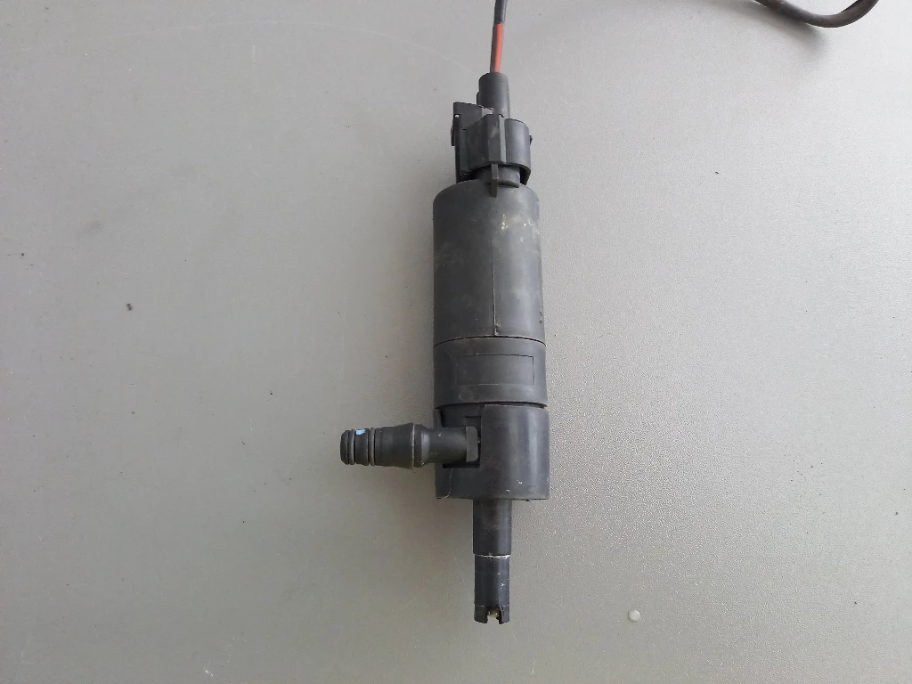 Помпа пръскалки фарове Крайслер Вояджер 2.5црд 