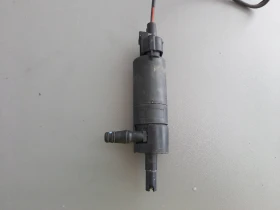 Помпа пръскалки фарове Крайслер Вояджер 2.5црд 