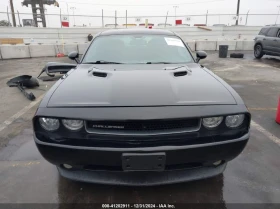 Dodge Challenger 5.7L V-8 VVT, 372HP Rear Wheel Drive, снимка 5