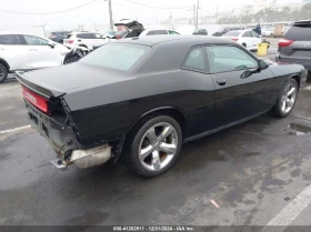 Dodge Challenger 5.7L V-8 VVT, 372HP Rear Wheel Drive, снимка 11