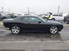 Dodge Challenger 5.7L V-8 VVT, 372HP Rear Wheel Drive, снимка 6