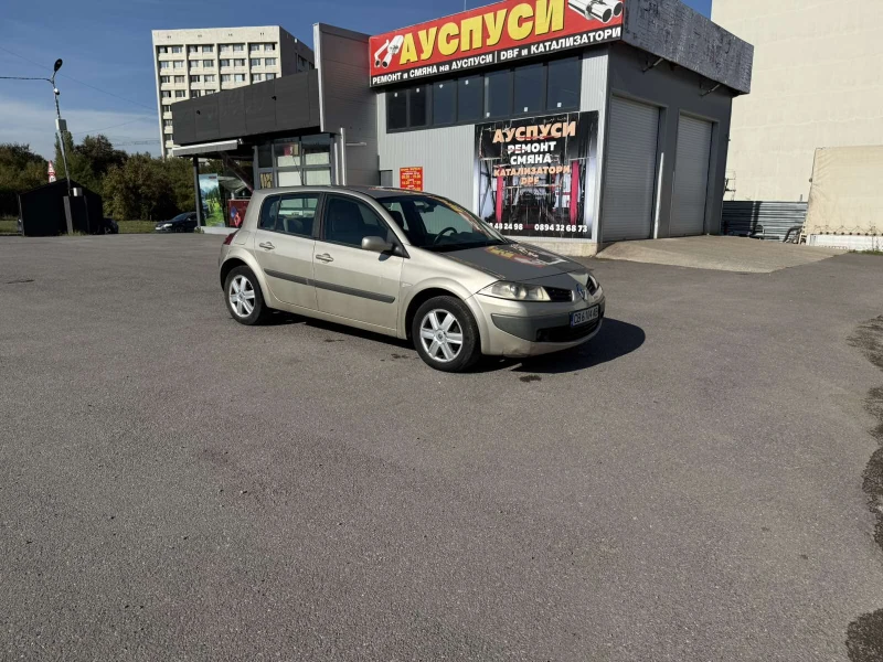 Renault Megane, снимка 6 - Автомобили и джипове - 47570874