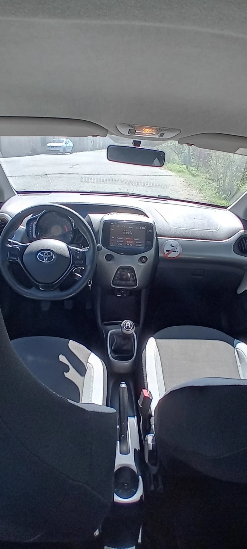 Toyota Aygo Aigo 1.0i navi , снимка 8 - Автомобили и джипове - 47725588