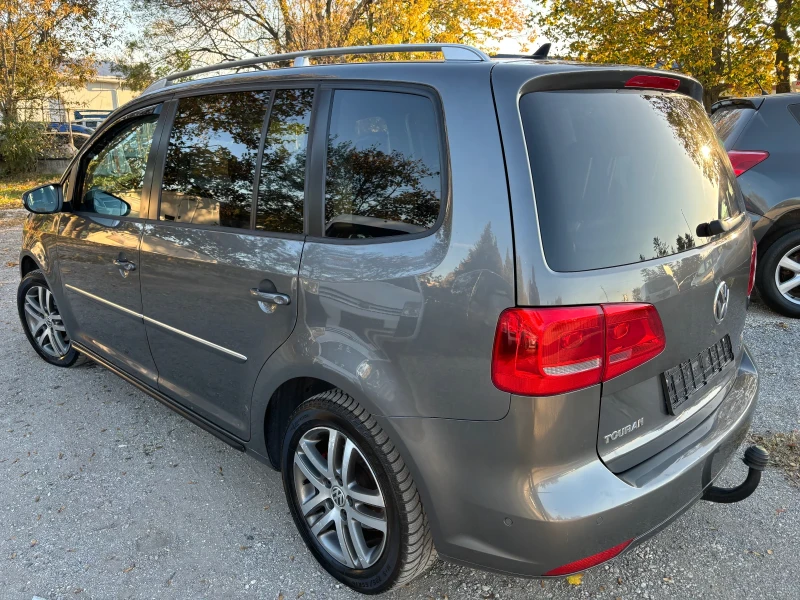 VW Touran 2011+ LED+ 1.6TDI+ 105+ 7МЕСТА+ 6СК+ КАТО НОВ, снимка 6 - Автомобили и джипове - 47838161