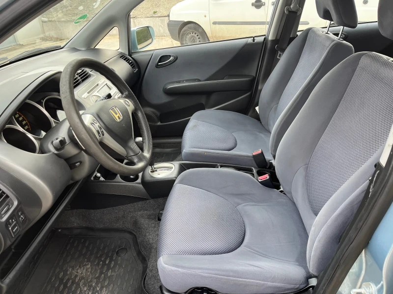 Honda Jazz 1.4i, снимка 7 - Автомобили и джипове - 48124933