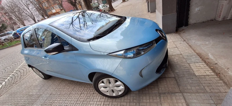 Renault Zoe, снимка 2 - Автомобили и джипове - 49175200