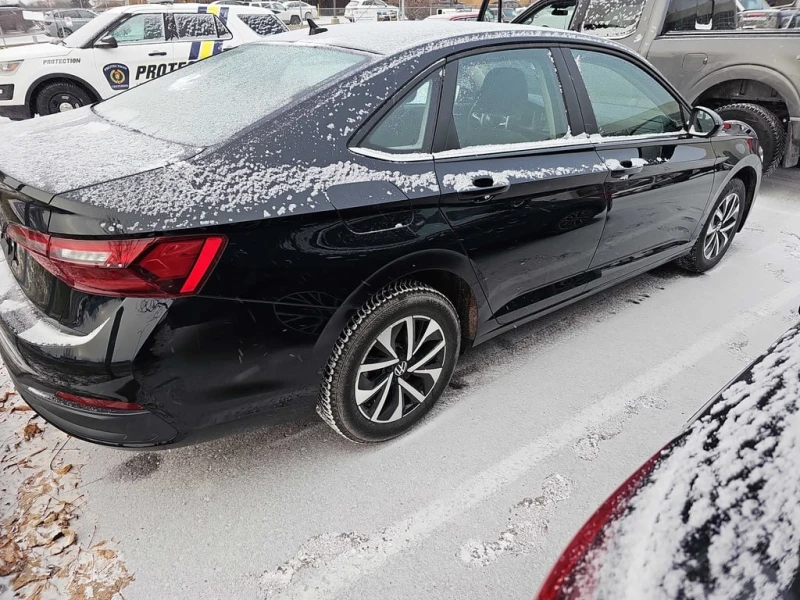 VW Jetta 2024 Trendline * CARFAX * БЕЗ ПЪРВОНАЧАЛНА ВНОСКА, снимка 4 - Автомобили и джипове - 52879739