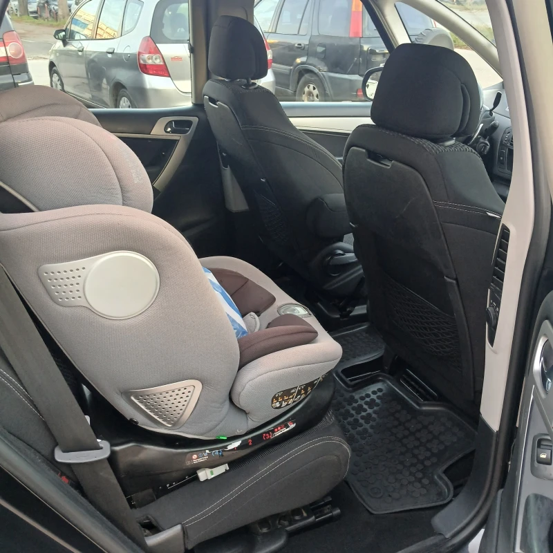 Citroen C4 Picasso, снимка 14 - Автомобили и джипове - 52928712