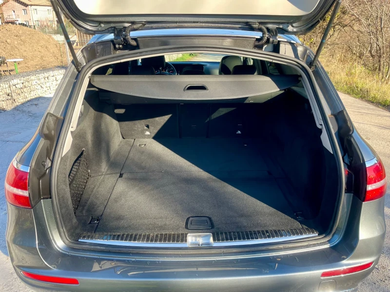 Mercedes-Benz E 220 Avantgarde, снимка 12 - Автомобили и джипове - 52933466