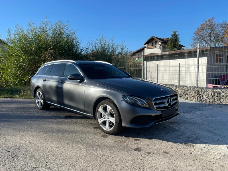 Mercedes-Benz E 220 Avantgarde, снимка 2 - Автомобили и джипове - 52933466