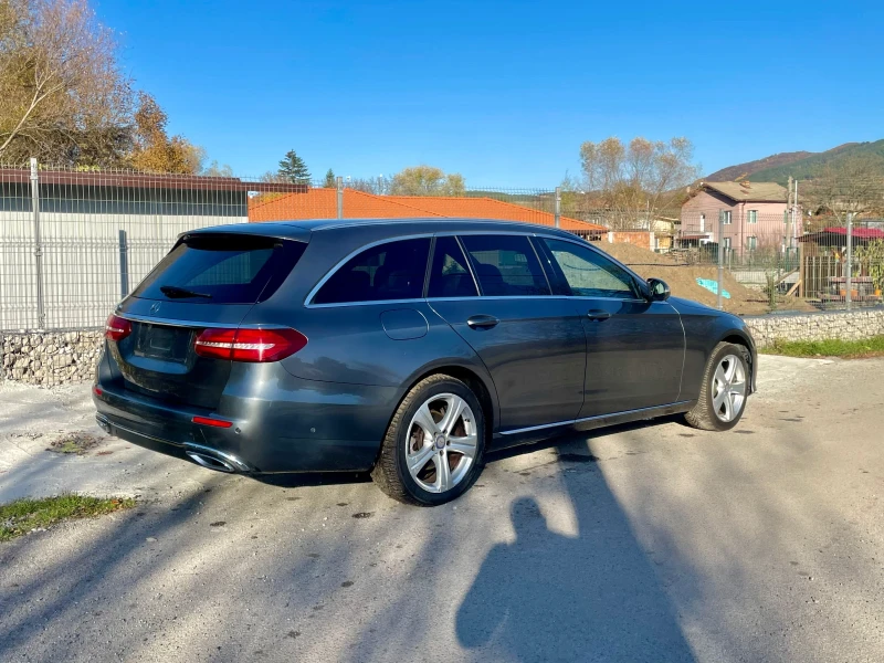 Mercedes-Benz E 220 Avantgarde, снимка 5 - Автомобили и джипове - 52933466