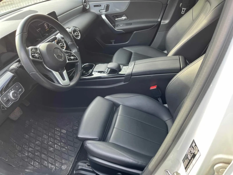 Mercedes-Benz A 250 * CARFAX * ЦЕНА ДО БГ, снимка 6 - Автомобили и джипове - 53036462
