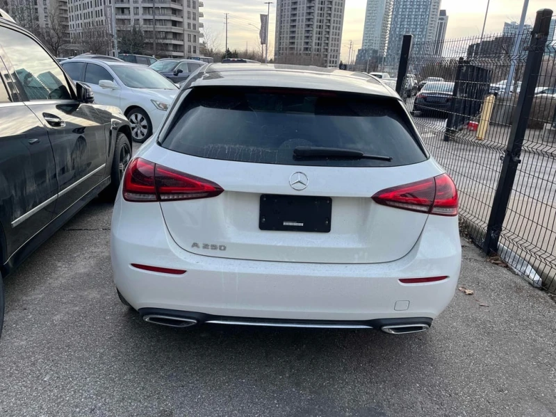 Mercedes-Benz A 250 * CARFAX * ЦЕНА ДО БГ, снимка 4 - Автомобили и джипове - 53036462