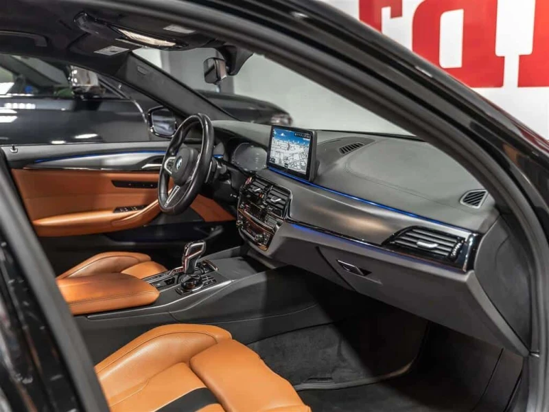 BMW M5 * COMPETITION| CARBON ROOF| PARKING ASSISTANCE PLU, снимка 13 - Автомобили и джипове - 53526554