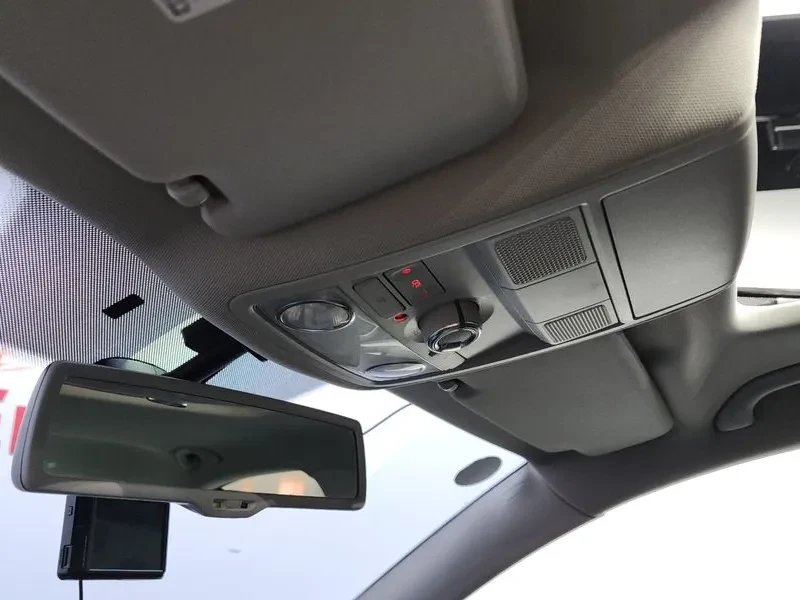 VW Passat 2.0 Tdi B7, снимка 17 - Автомобили и джипове - 53414027