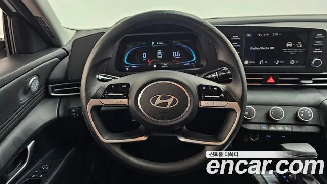 Hyundai Elantra 1.6 LPi | LED| КАМЕРА| КОЖЕН САЛОН, снимка 6 - Автомобили и джипове - 55901763