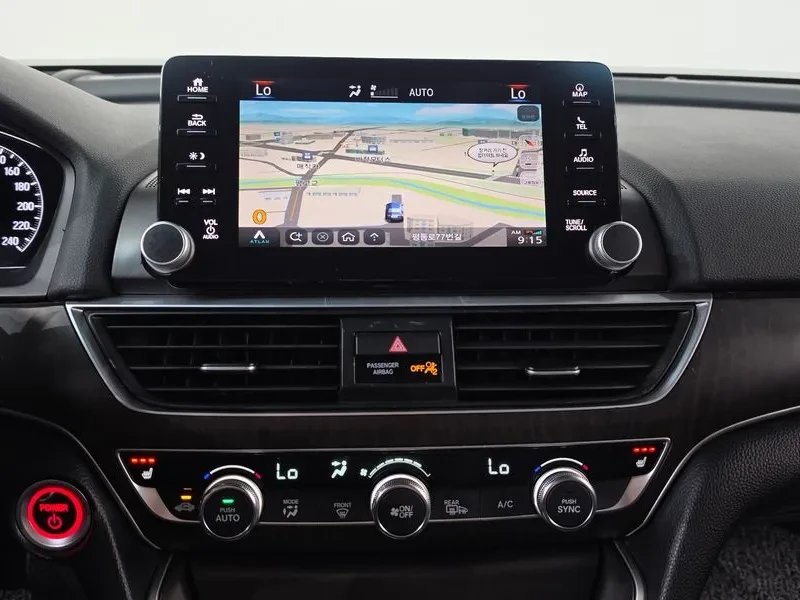 Honda Accord 2.0 Hybrid Touring, снимка 14 - Автомобили и джипове - 55921627
