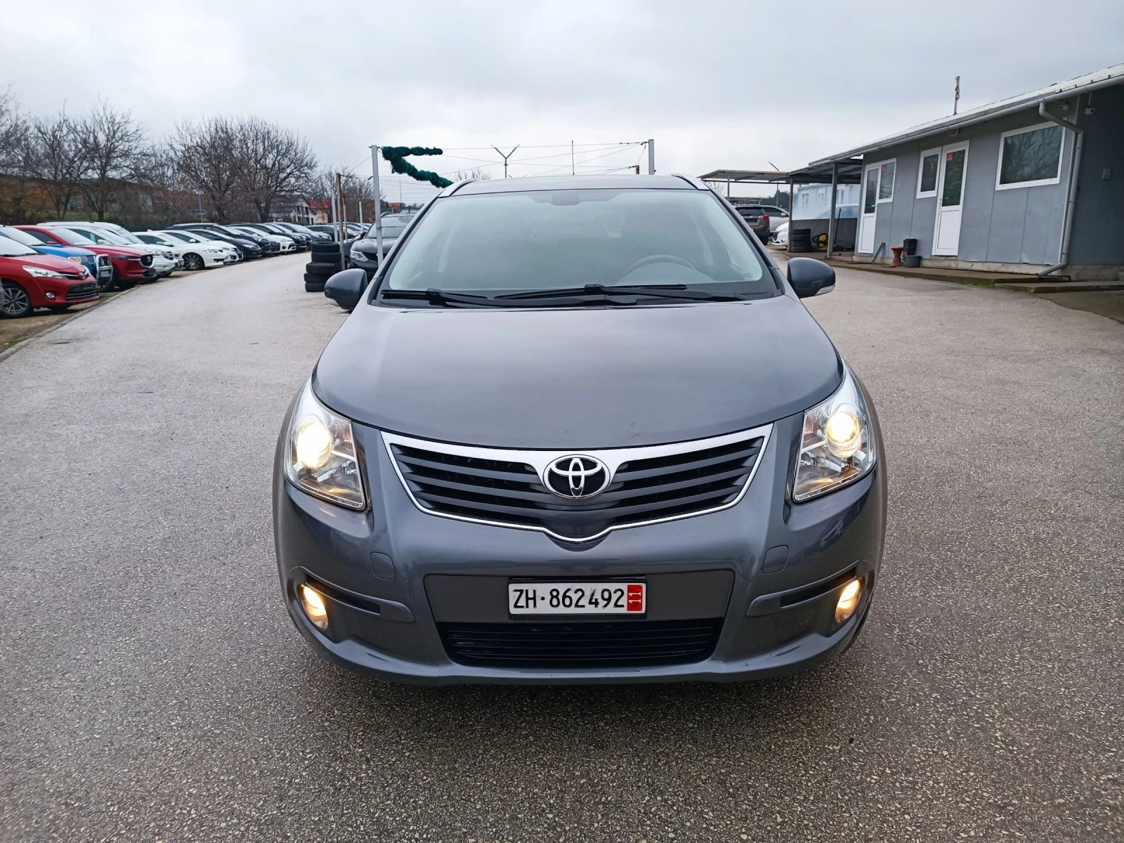 Toyota Avensis 2.0i-152кс-ШВЕЙЦАРИЯ-РЪЧКА-6ск, снимка 1