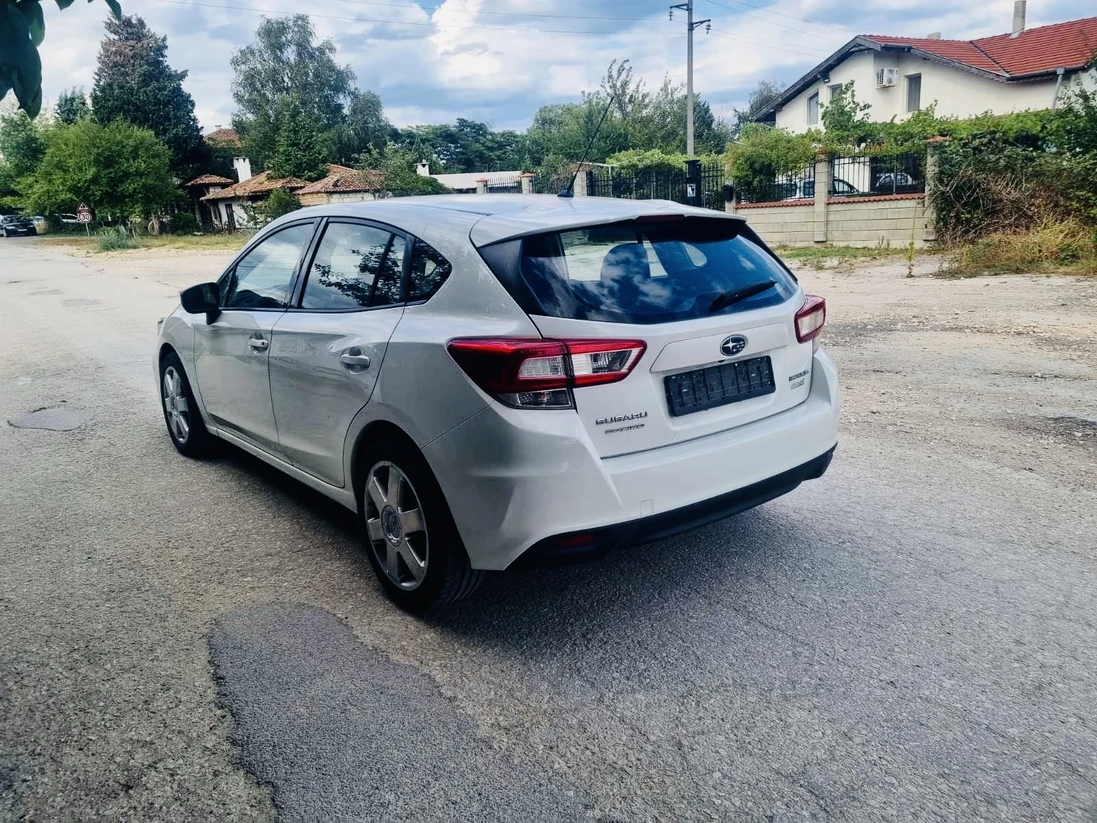 Subaru Impreza 2, 0i AWD Automatic CAMERA - изображение 4