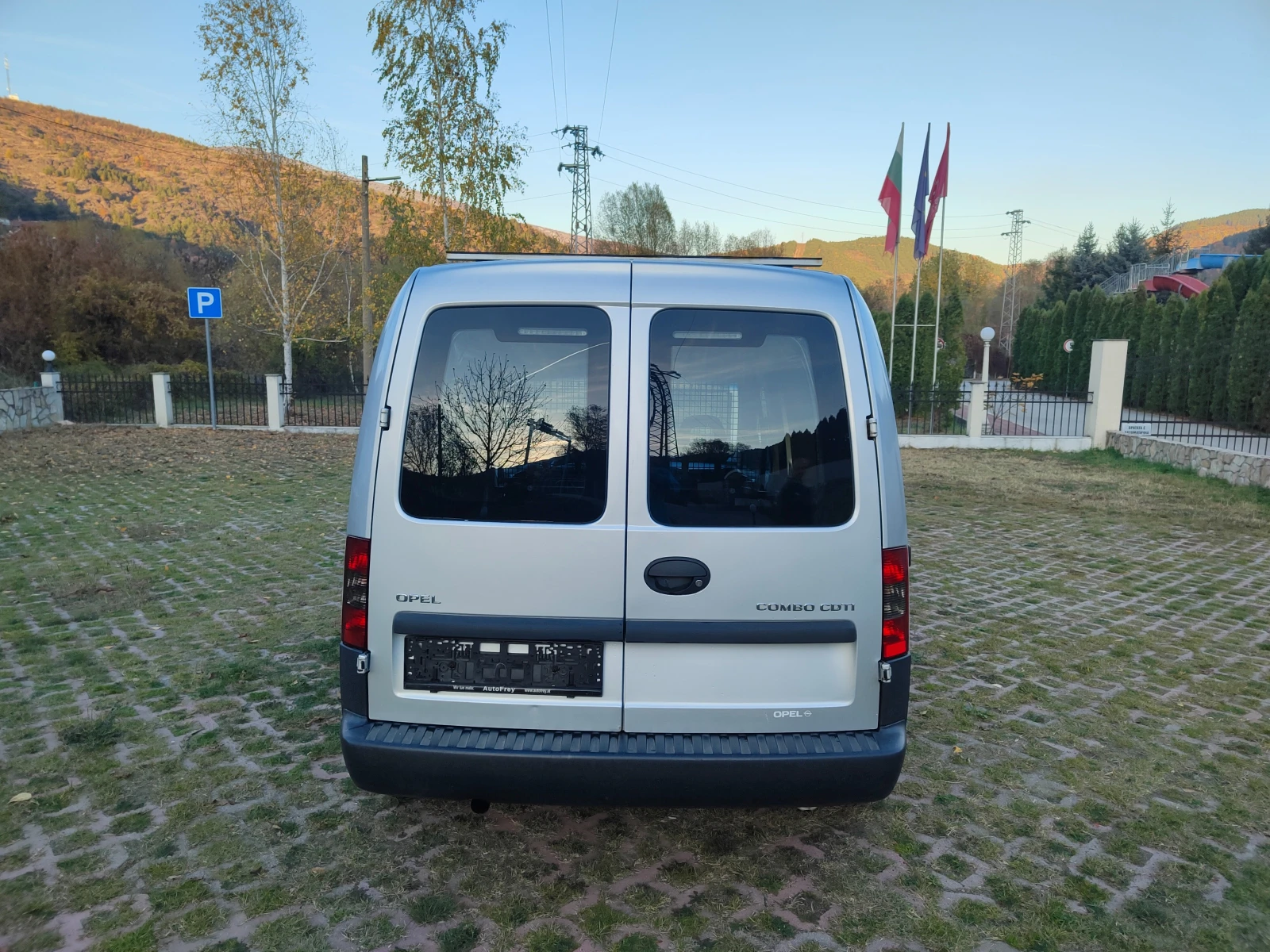 Opel Combo 1.3CDTI * КЛИМАТИК*  - изображение 4