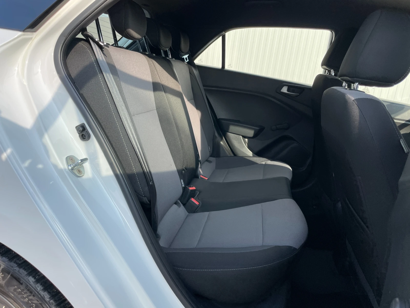 Hyundai I20    Euro 6B | Mobile.bg   14