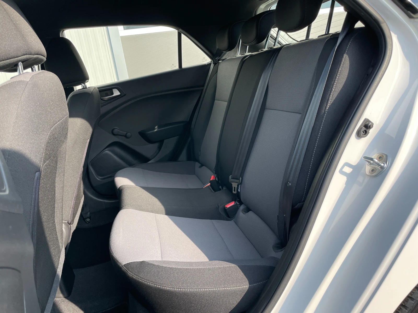 Hyundai I20    Euro 6B | Mobile.bg   13