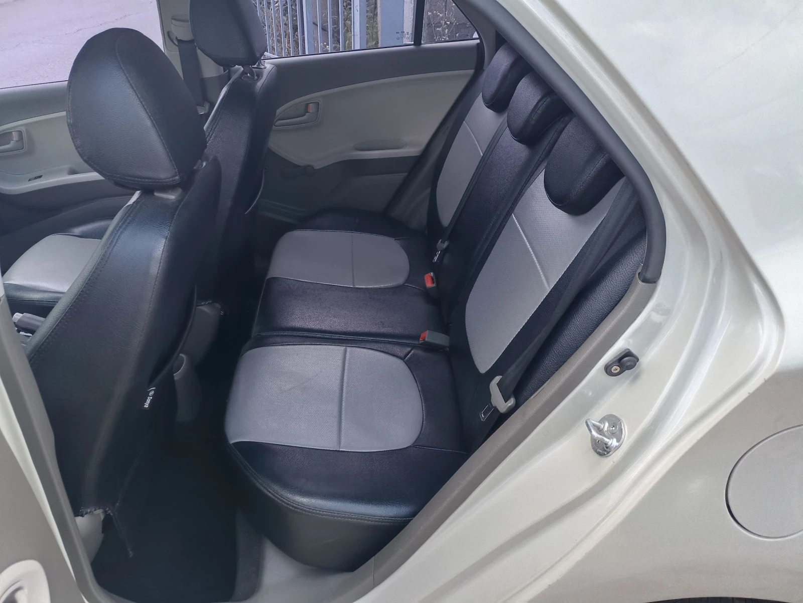 Kia Picanto 1.0i Automatic  | Mobile.bg — изображение 13
