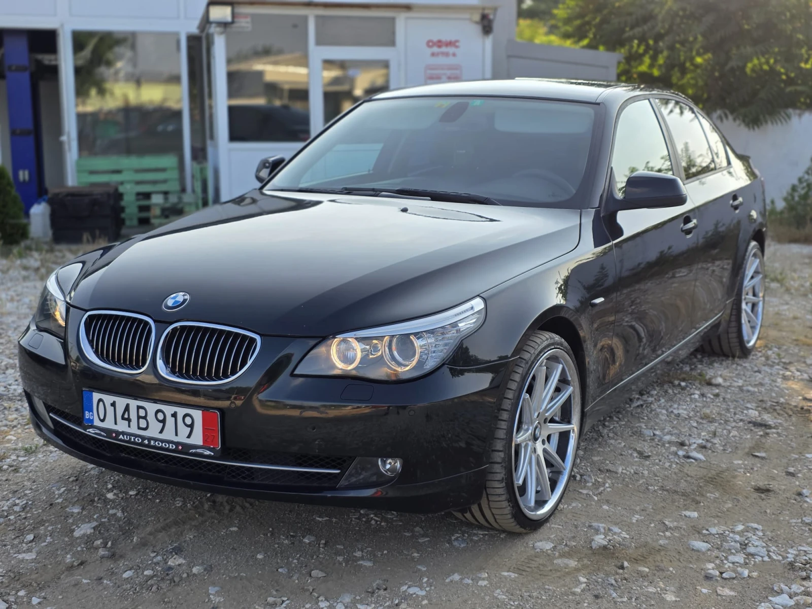 BMW 530 Xd 235 к.с. FACE* SWISS - изображение 3