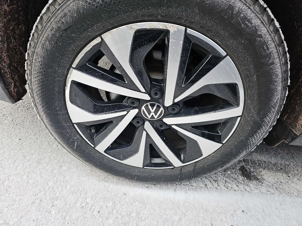 VW Jetta 2024 Trendline * CARFAX * БЕЗ ПЪРВОНАЧАЛНА ВНОСКА - изображение 6