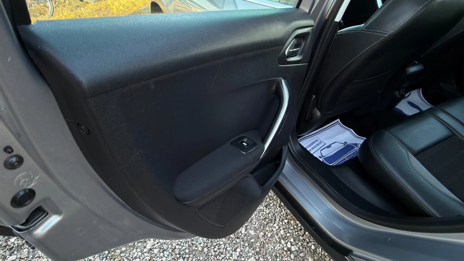 Peugeot 2008 1.6e-Hdi 92kc * ALLURE * NAVI *  | Mobile.bg � ����������� 7