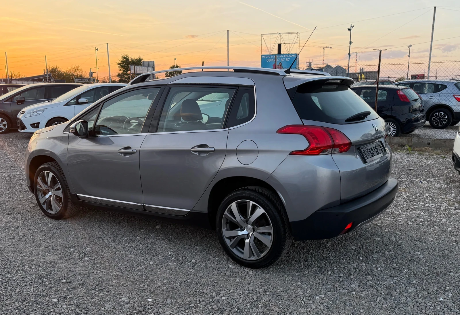 Peugeot 2008 1.6e-Hdi 92kc * ALLURE * NAVI *  | Mobile.bg � ����������� 6