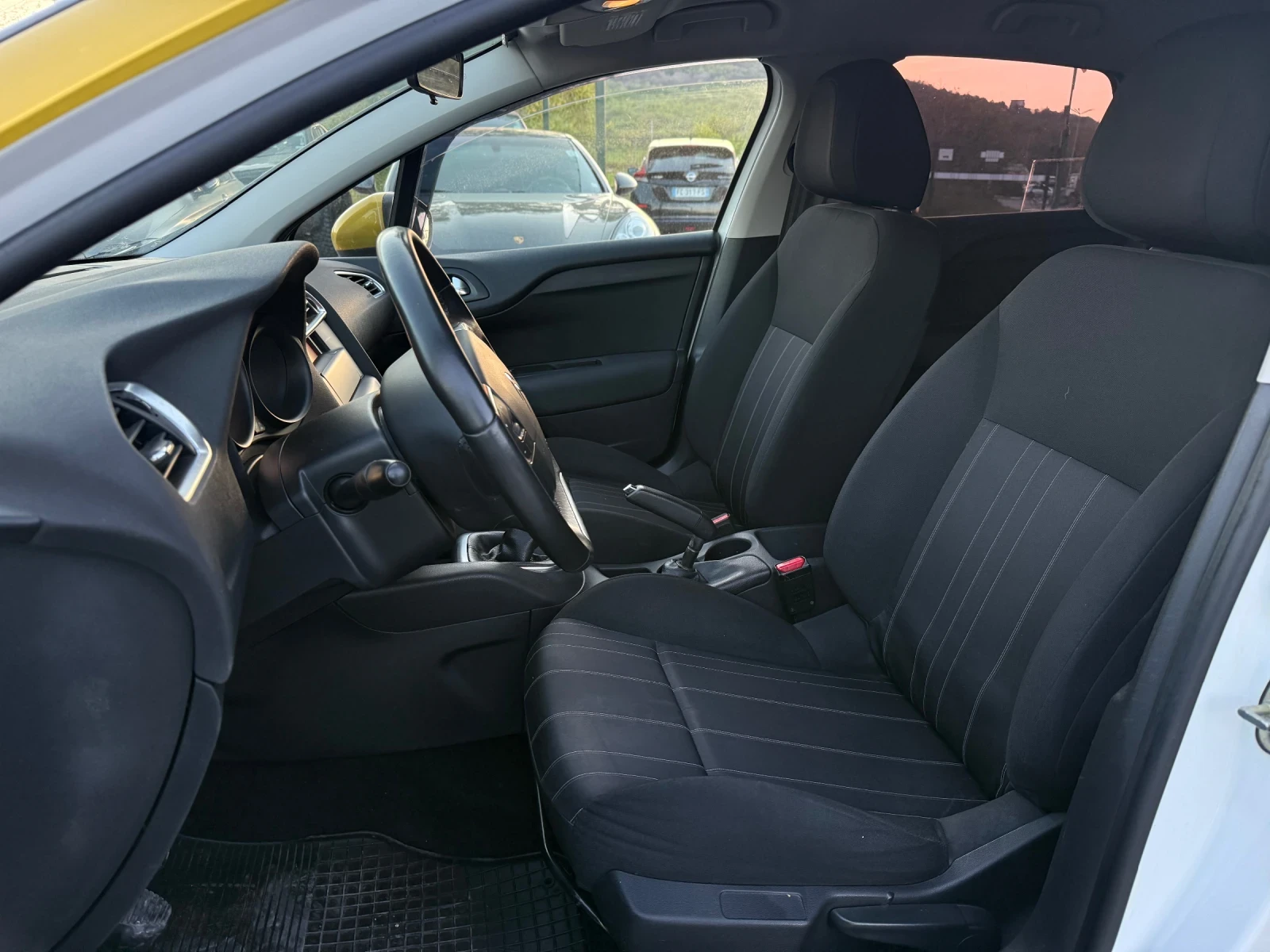 Citroen C4 1.6HDI 92�.�. �������� �������� �������� | Mobile.bg � ����������� 5