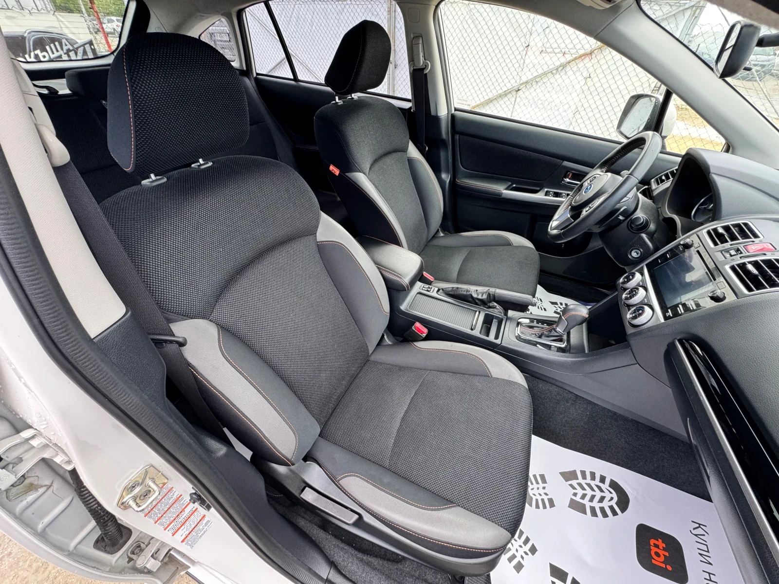 Subaru XV Benzin 4x4, снимка 14 - Автомобили и джипове - 54377008