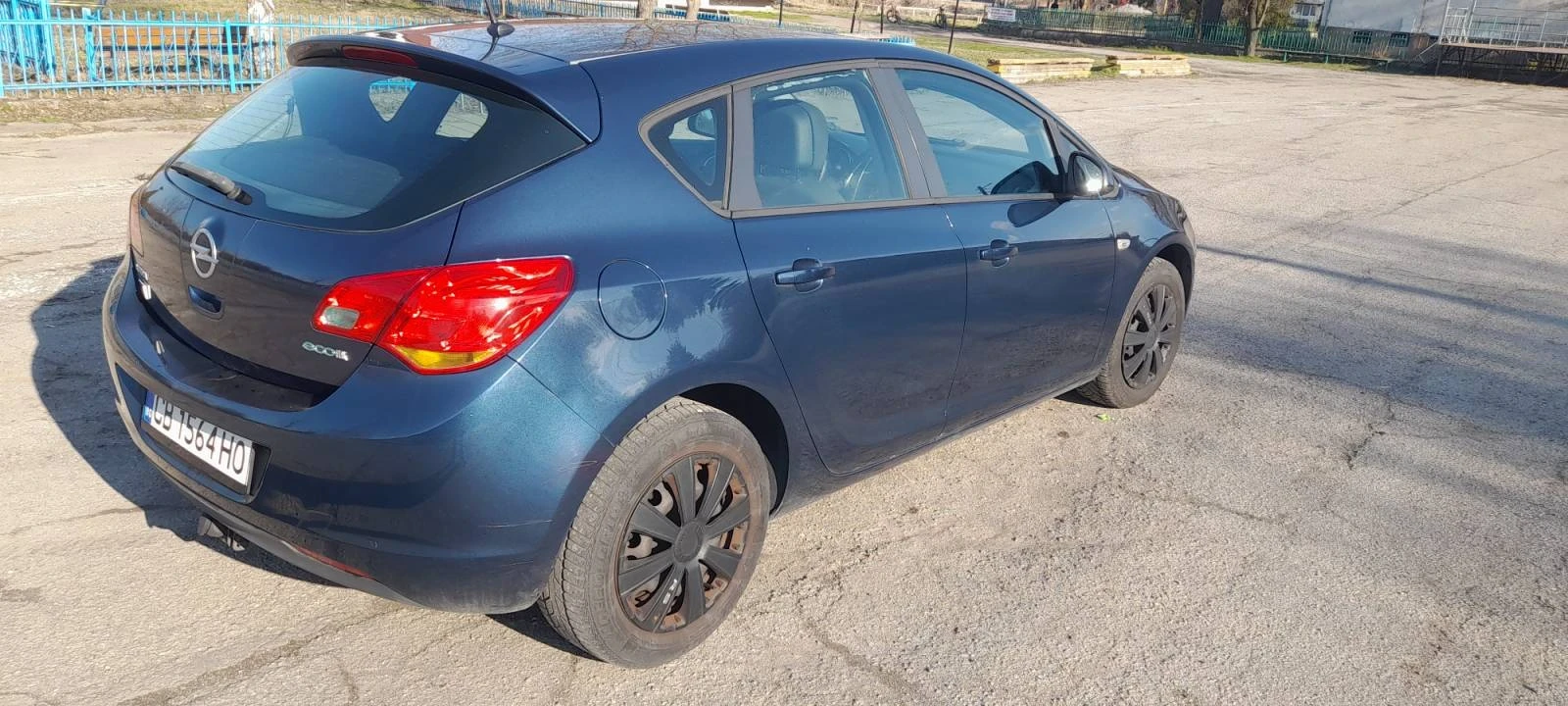 Opel Astra J, снимка 3 - Автомобили и джипове - 54671875