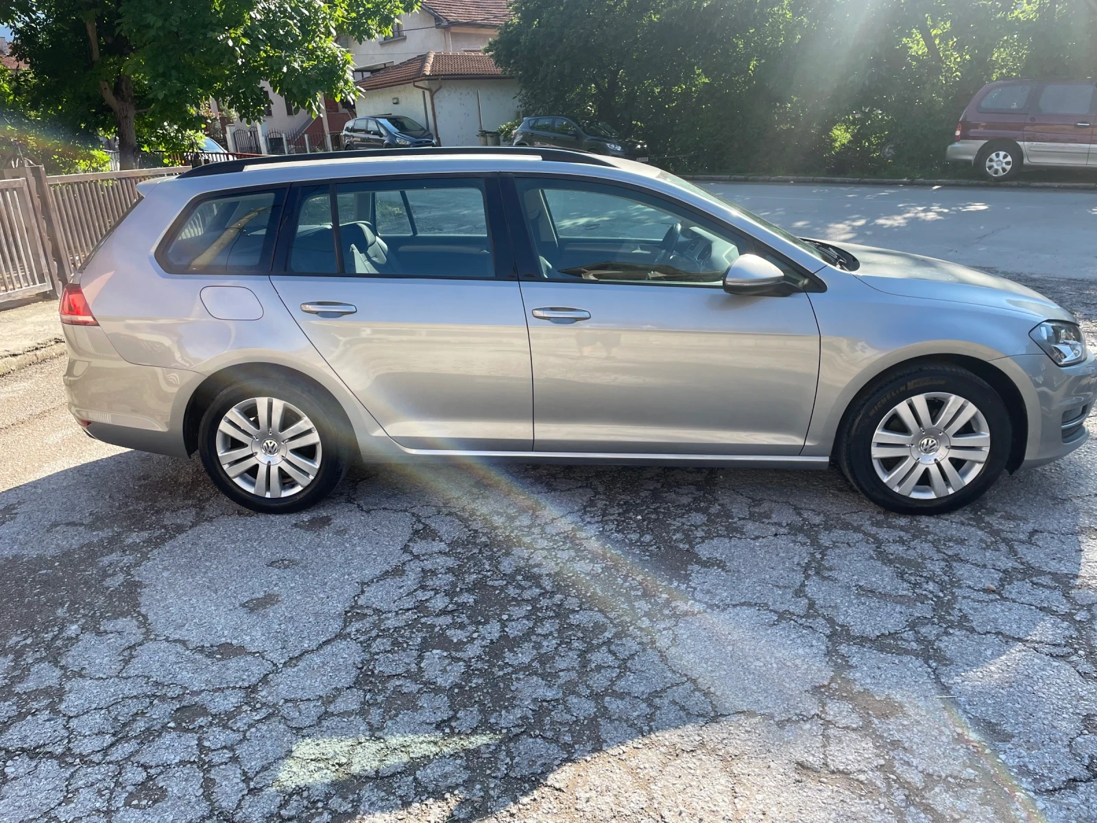 VW Golf Variant 1.6TDI Europ 6b, снимка 8 - Автомобили и джипове - 54856924